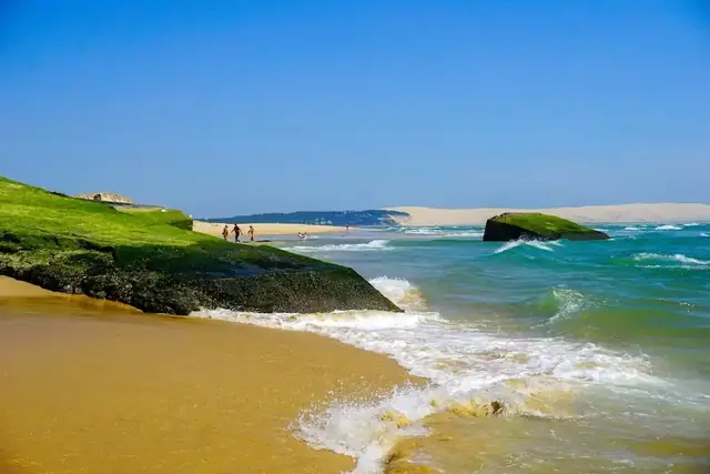 Plage De La Pointe